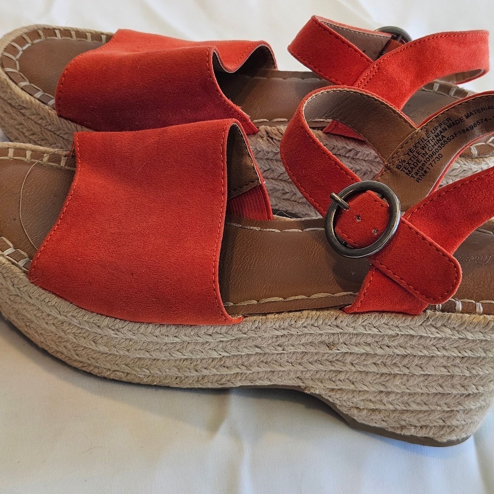 Universal Thread Women's Espadrille Wedge Platform Sandals Orange Suede‎